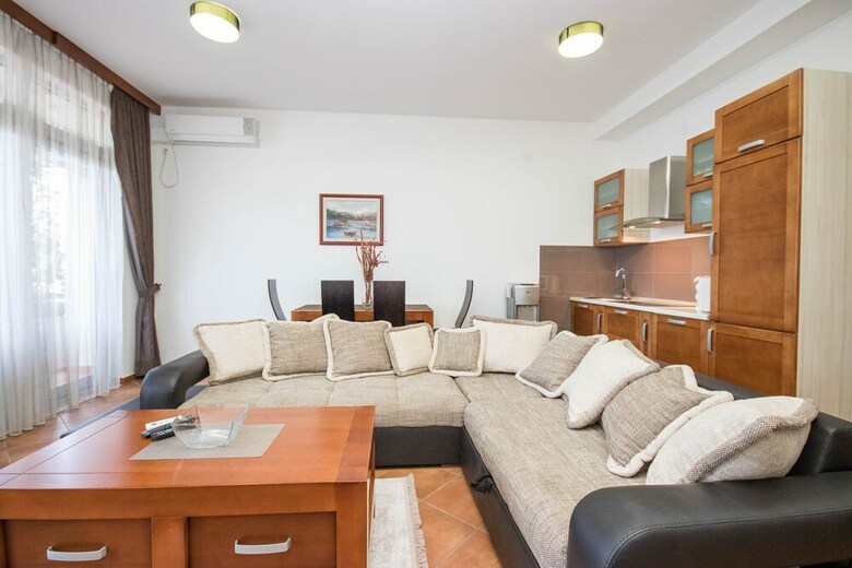 Apartments Zara