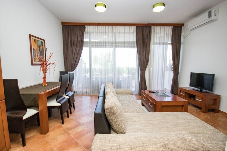 Apartments Zara
