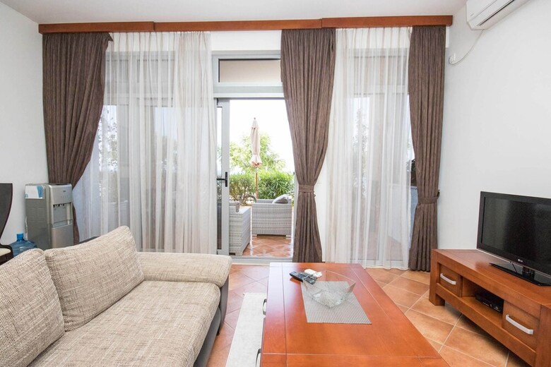 Apartments Zara