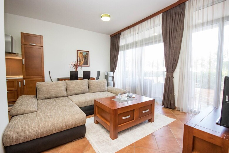 Apartments Zara