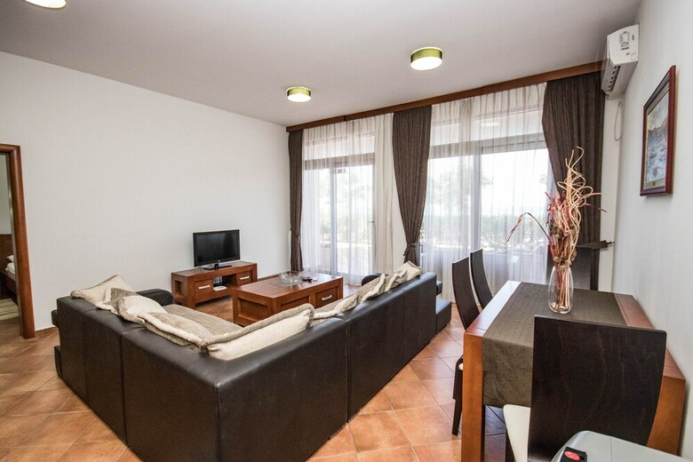 Apartments Zara