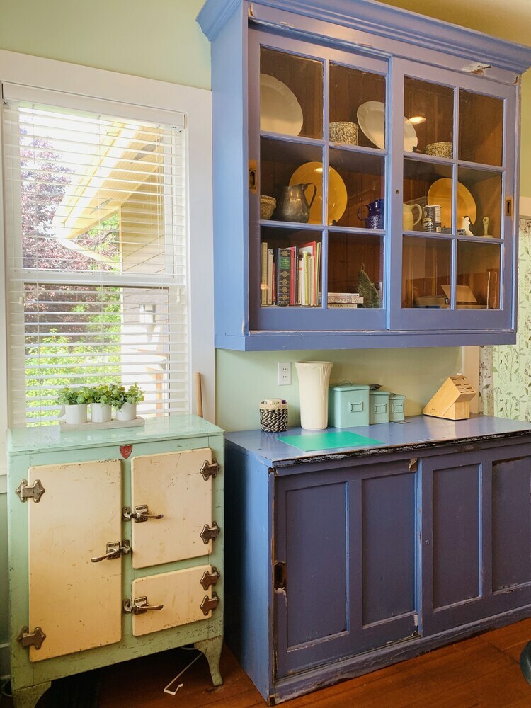 Rustic Comfort On Green Lake