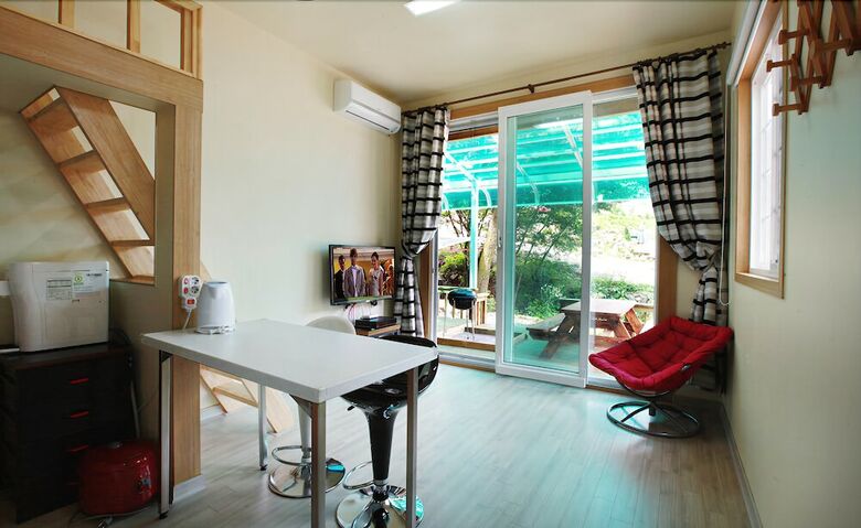 Cheongpyeong Mulsori Pension