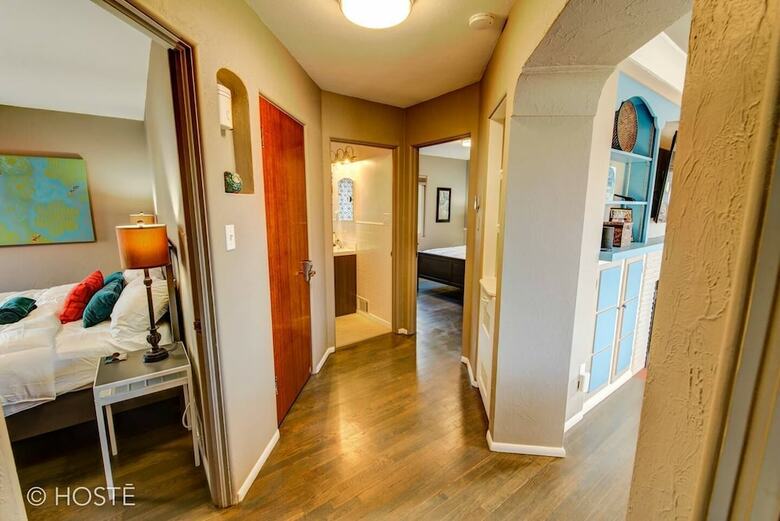 3bdmid-century Modernhot Tub, Grill, Close To Dt