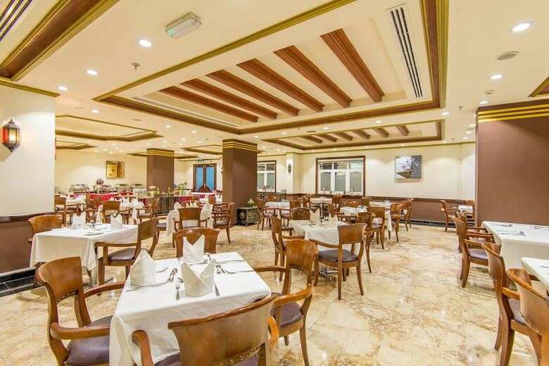 Waves International Hotel