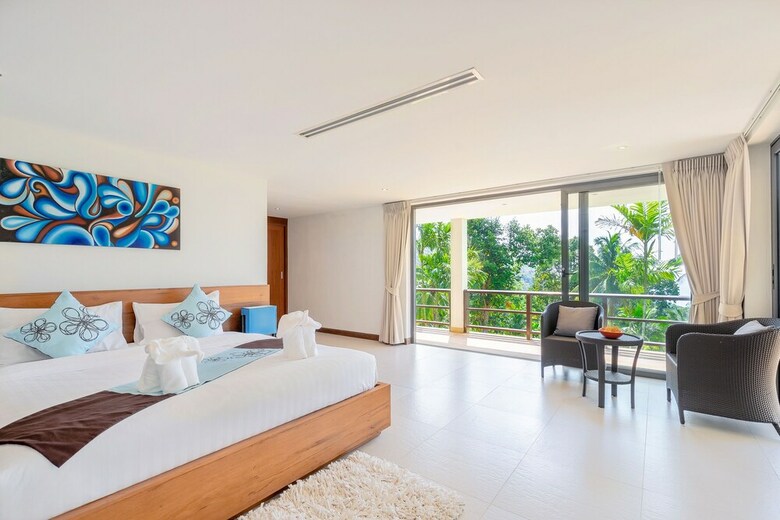 4 Bedroom Sea View Villa Bubbles