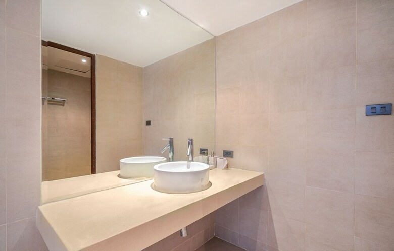 1 Bedroom Sea View Villa Bubbles