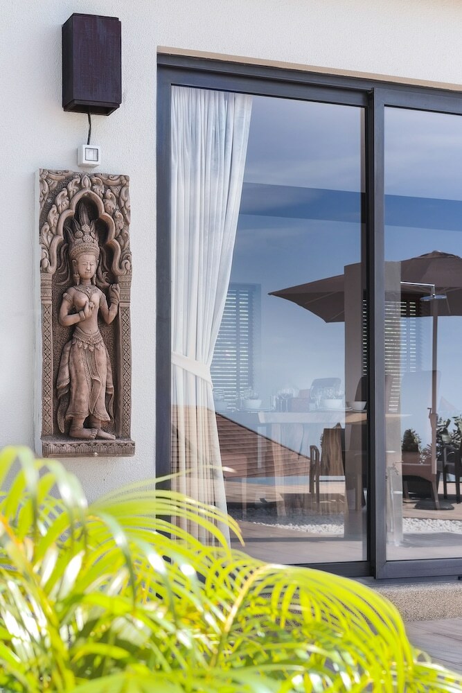 1 Bedroom Sea View Villa Bubbles