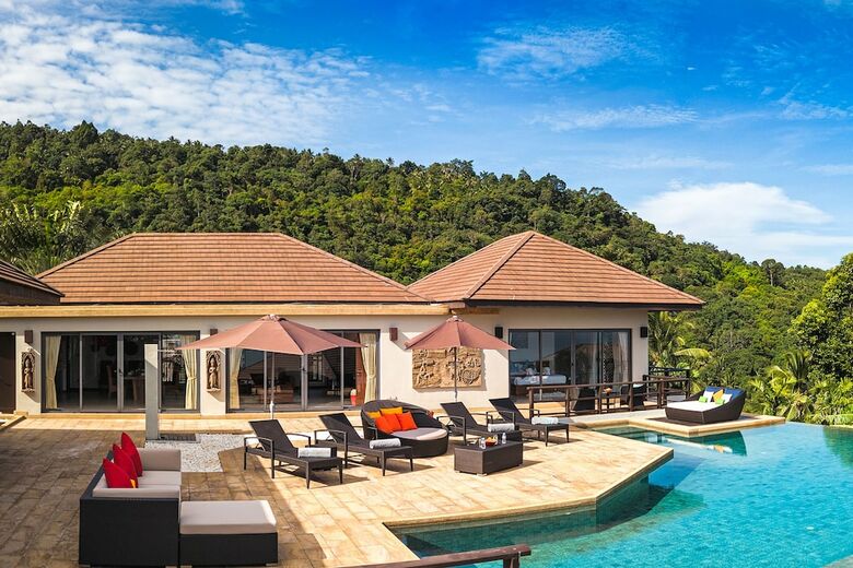 5 Bedroom Sea View Villa Bubbles