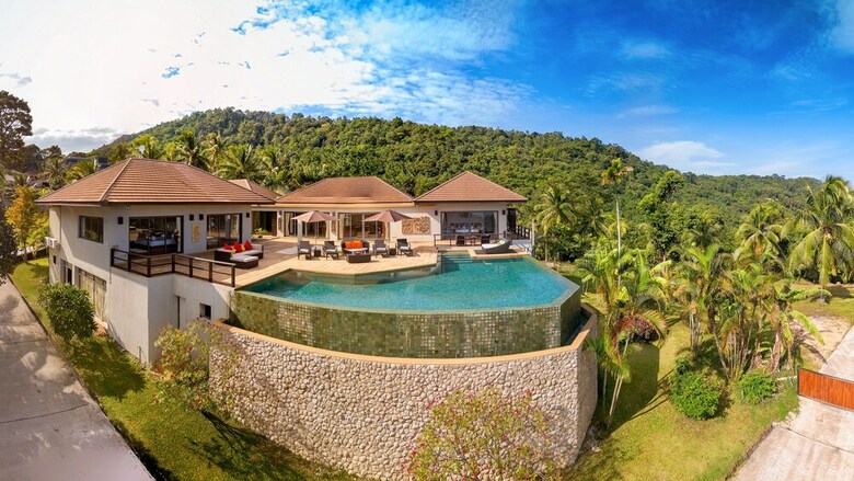 5 Bedroom Sea View Villa Bubbles