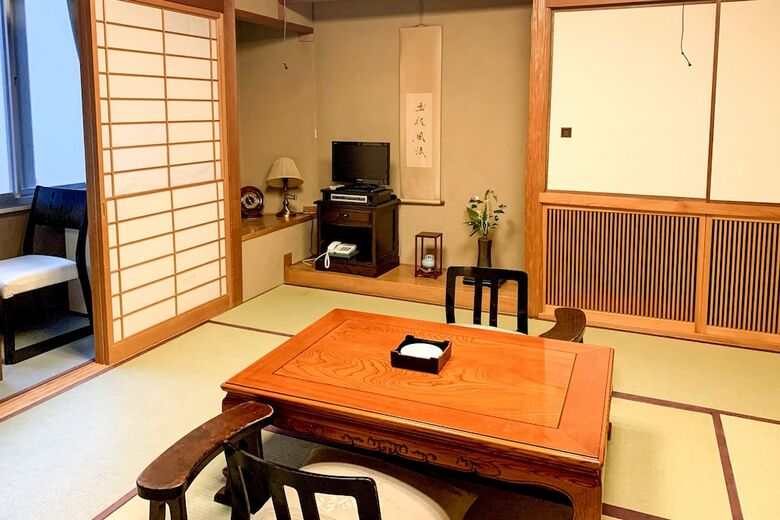 Hotel Oyo Ryokan Ooriya Kochi