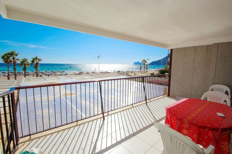 Ines-1 - Ocean Front Apartment In Calpe