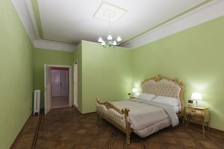 Hotel Simon' Secret