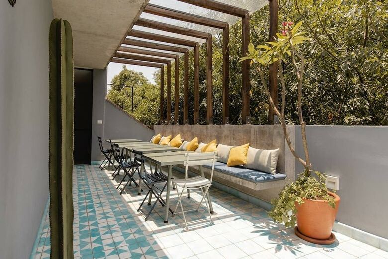 Gorgeous 2 Br Apt With Rooftop