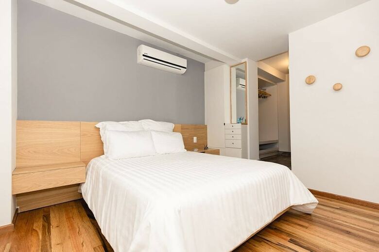 Gorgeous 2 Br Apt With Rooftop