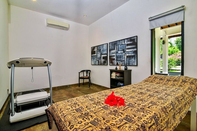 Lovina Residence