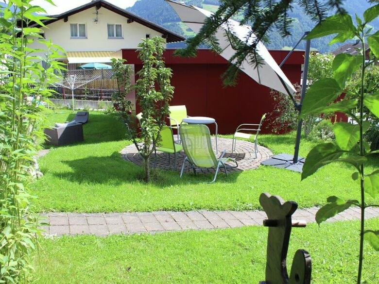Classy Apartment With Balcony, Heating, Parking, Garden