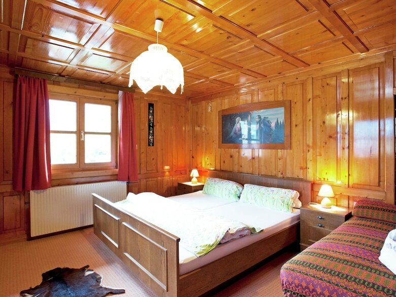 Classy Apartment With Balcony, Heating, Parking, Garden