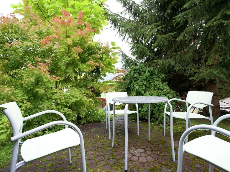 Classy Apartment With Balcony, Heating, Parking, Garden