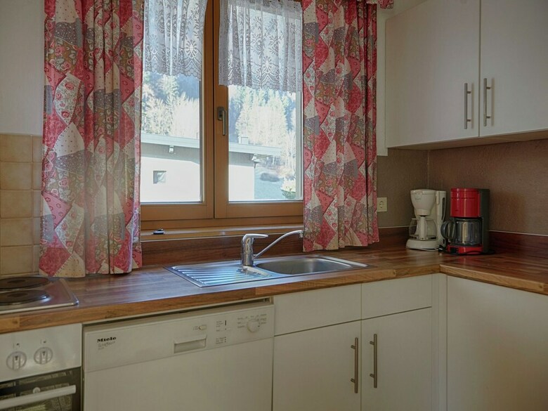 Spacious Apartment In Aschau Im Zillertal With Balcony