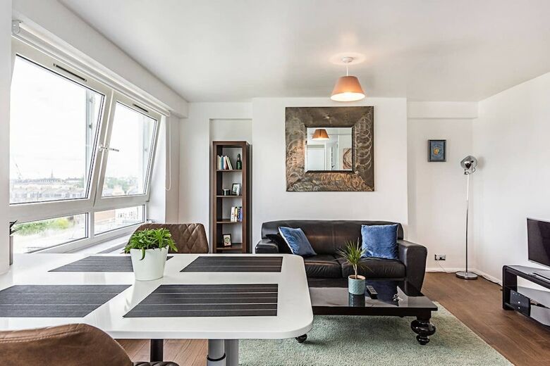 Apartamentos Magnificent And Centrally Located Flat