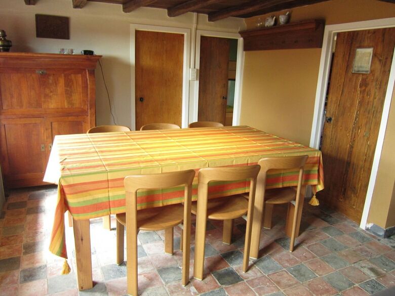 Snug, Authentic Farm House With Trampoline And Table Tennis, Peaceful