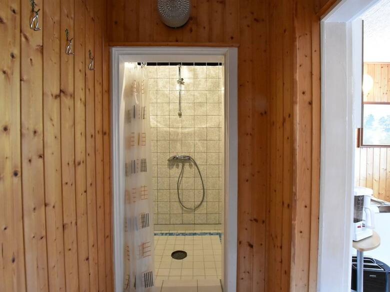 Charming Apartment In K�hlungsborn With Parking