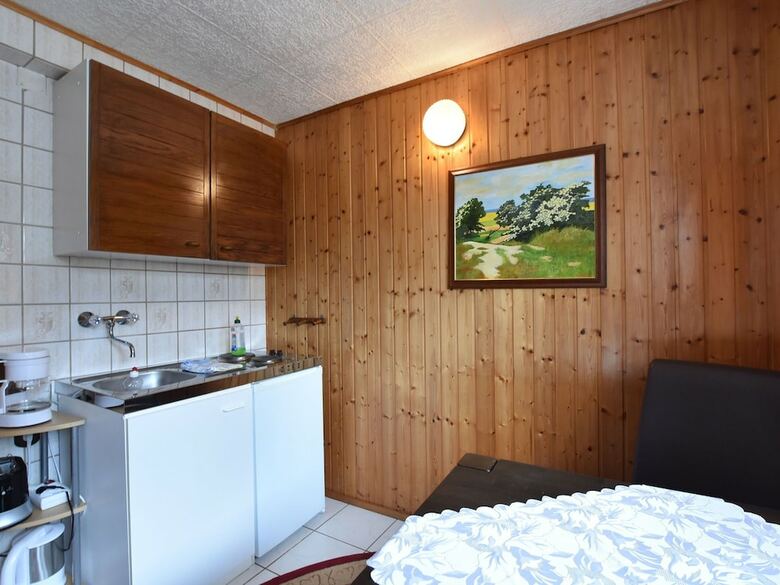 Charming Apartment In K�hlungsborn With Parking