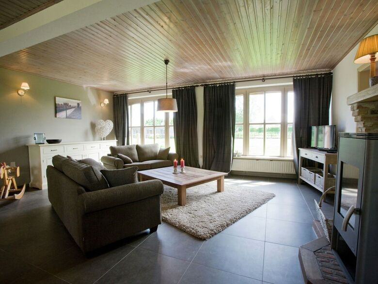 Lovely Holiday Home In Maldegem With Garden
