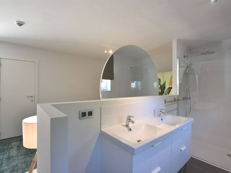 Luxury Villa In Sint-idesbald With Jacuzzi