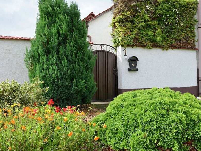 Quaint Holiday Home In Schenkend�bern On A Farm