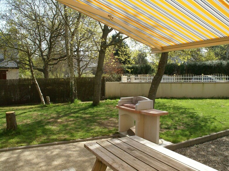 Comfortable Semi-detached Holiday Home 700 M From The Beach In Brittany