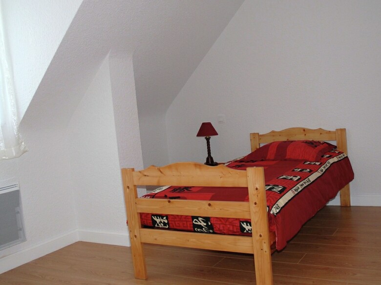 Comfortable Semi-detached Holiday Home 700 M From The Beach In Brittany