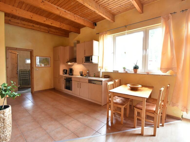 Cozy Bungalow Near Sea In Pepelow