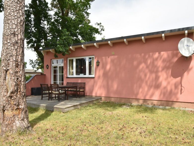 Cozy Bungalow Near Sea In Pepelow