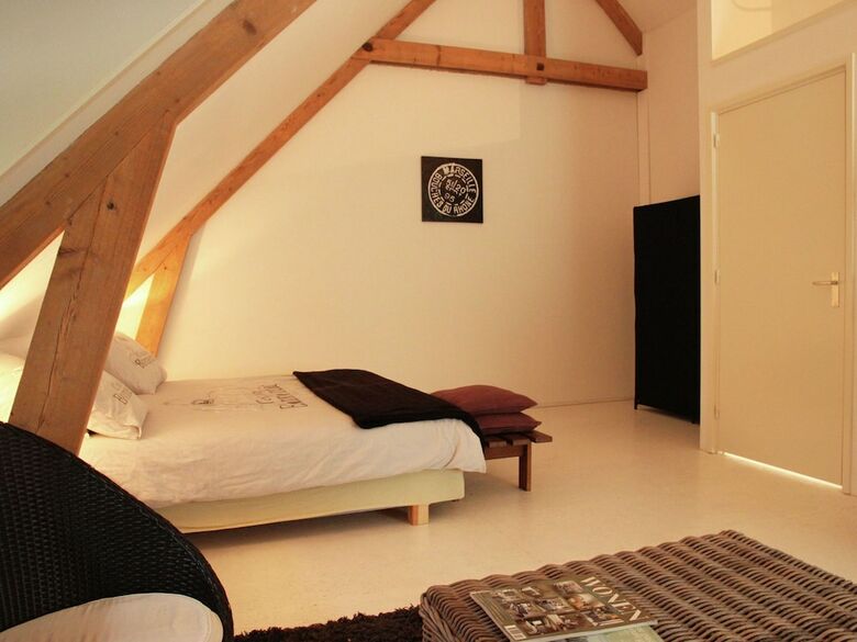 Luxurious Farmhouse In Rutten With Large Terrace