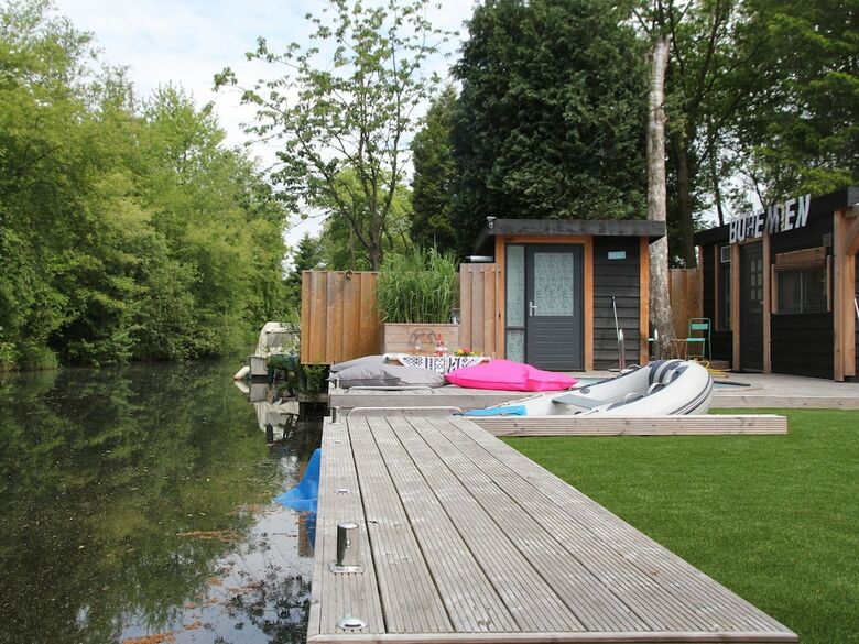 Cosy Holiday Home In Loosdrecht With Pool