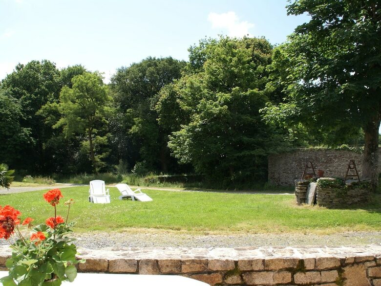 Spacious Holiday Home In Ass�rac With A Fenced Pond