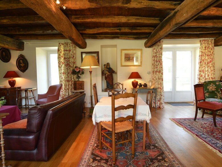 Spacious Holiday Home In Ass�rac With A Fenced Pond