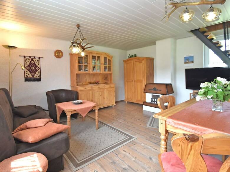 Snug Holiday Home In Altenfeld With Private Terrace