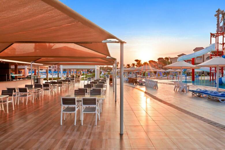 Hotel Sea World Resort (formerly - Aqua Blu Resort)