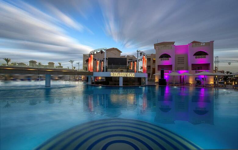 Hotel Sea World Resort (formerly - Aqua Blu Resort)