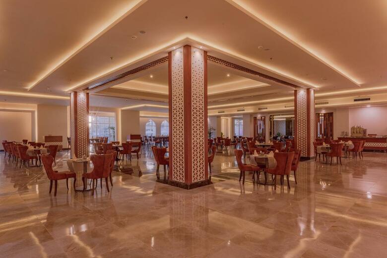 Hotel Sea World Resort (formerly - Aqua Blu Resort)