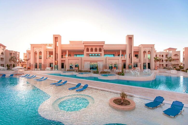 Hotel Sea World Resort (formerly - Aqua Blu Resort)