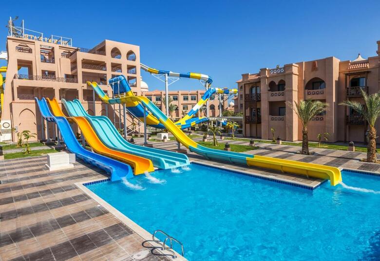 Hotel Sea World Resort (formerly - Aqua Blu Resort)
