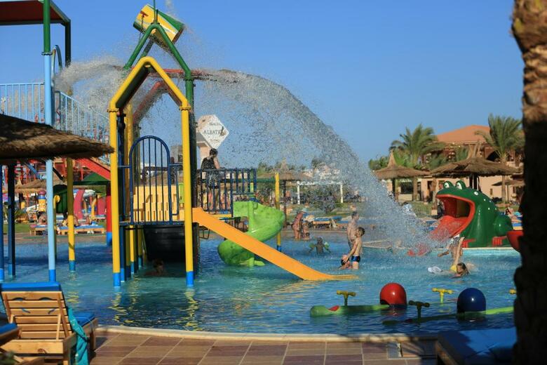 Hotel Sea World Resort (formerly - Aqua Blu Resort)