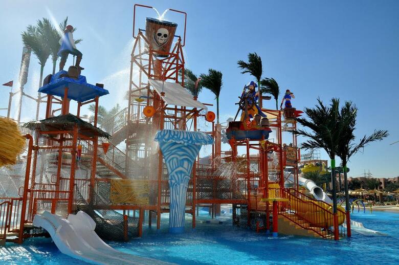 Hotel Sea World Resort (formerly - Aqua Blu Resort)