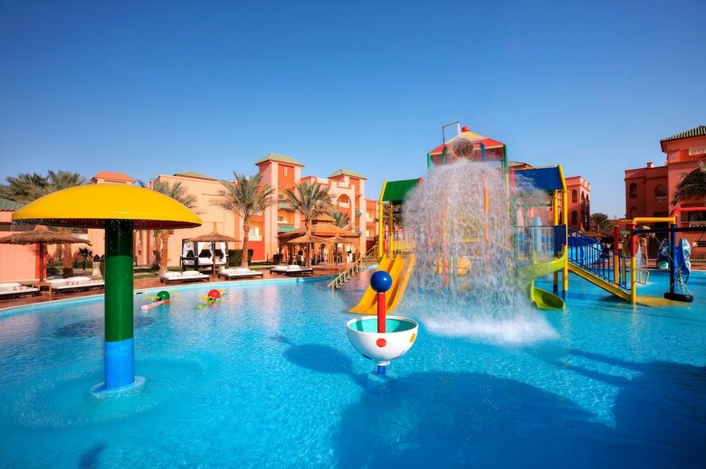 Hotel Sea World Resort (formerly - Aqua Blu Resort)