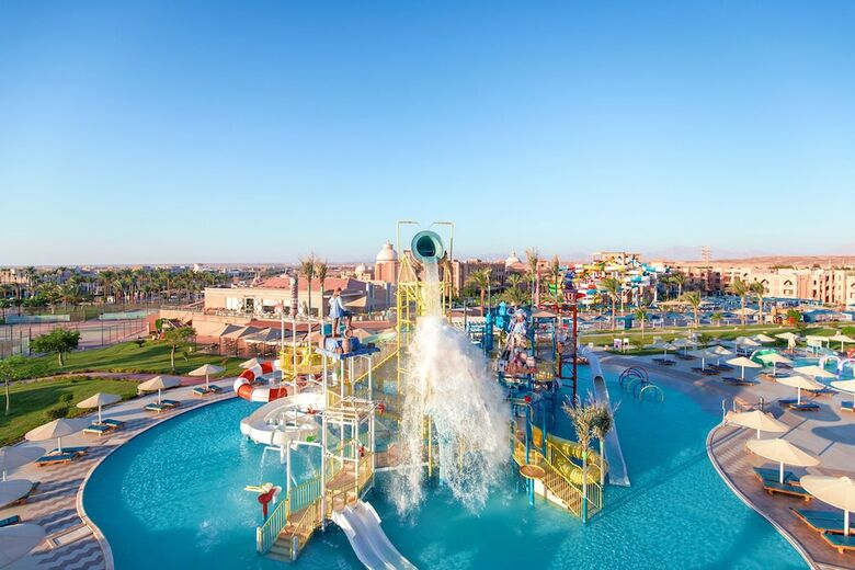 Hotel Sea World Resort (formerly - Aqua Blu Resort)