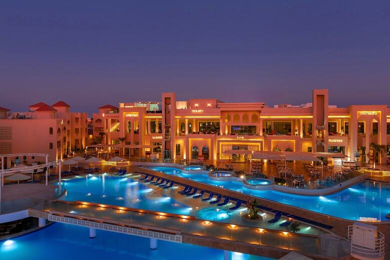 Hotel Sea World Resort (formerly - Aqua Blu Resort)